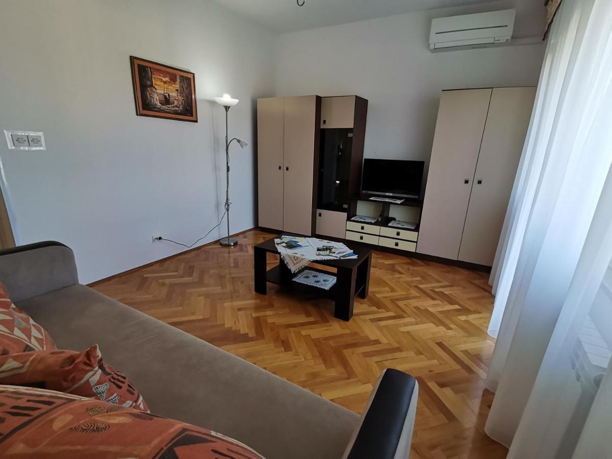 Apartment Grzin Ловран Экстерьер фото