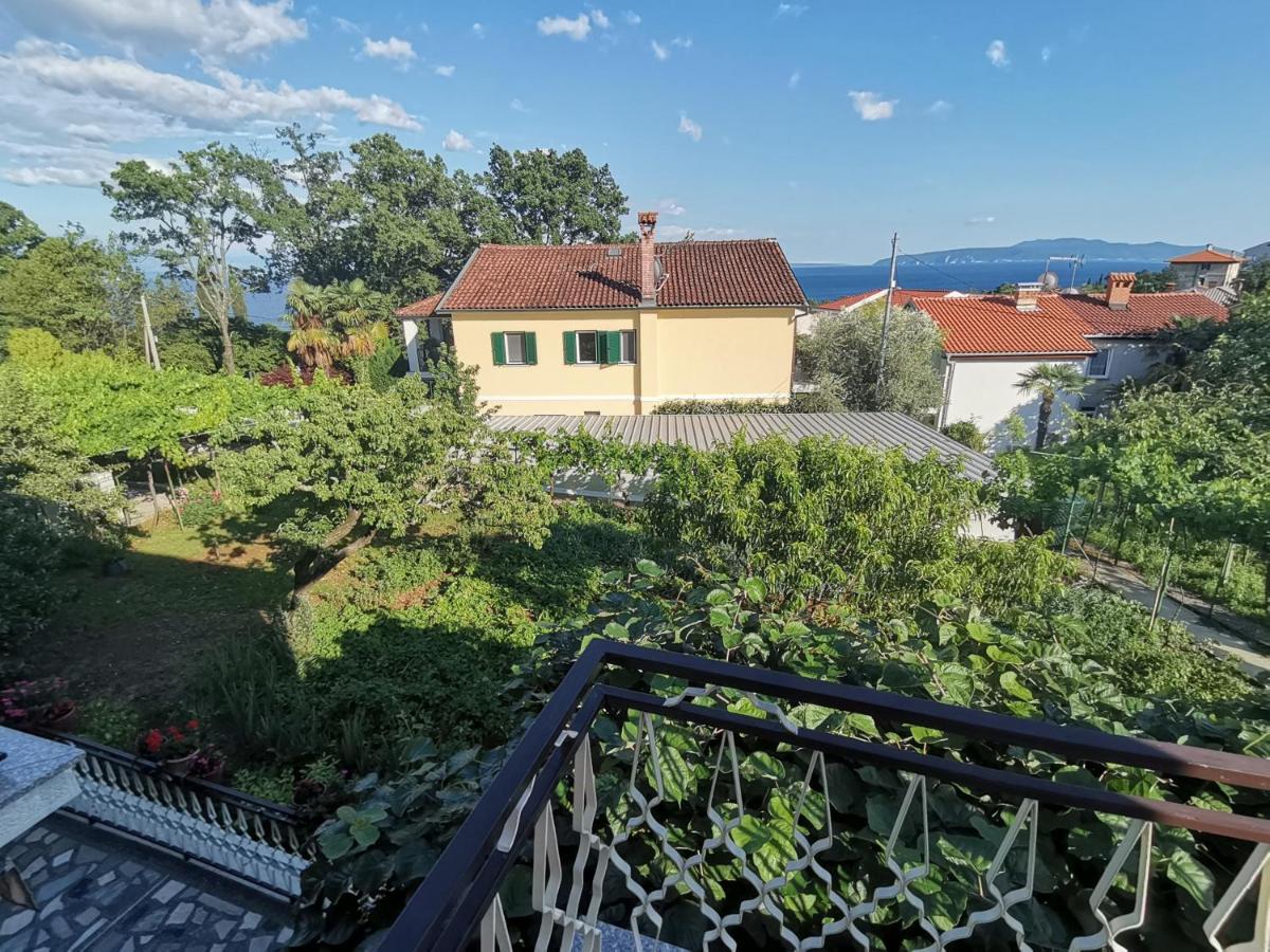 Apartment Grzin Ловран Экстерьер фото